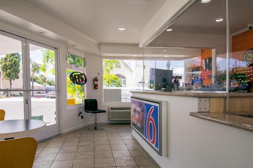 Motel 6-San Bernardino, Ca - Downtown מראה חיצוני תמונה