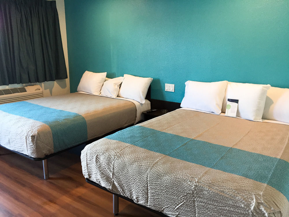Motel 6-San Bernardino, Ca - Downtown מראה חיצוני תמונה