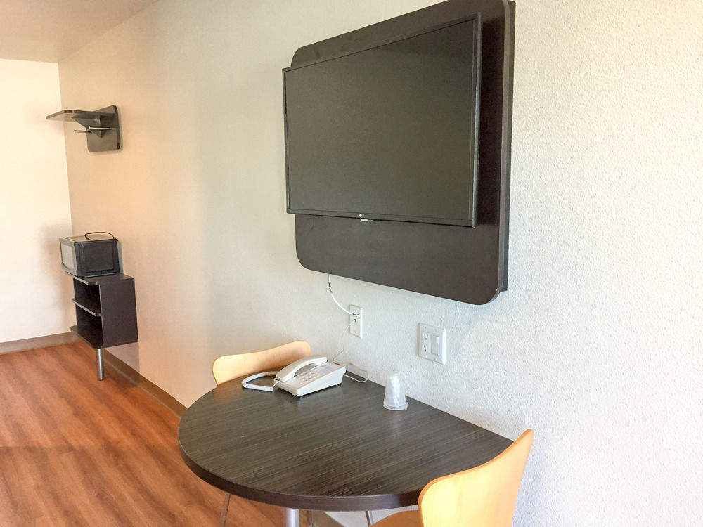 Motel 6-San Bernardino, Ca - Downtown מראה חיצוני תמונה